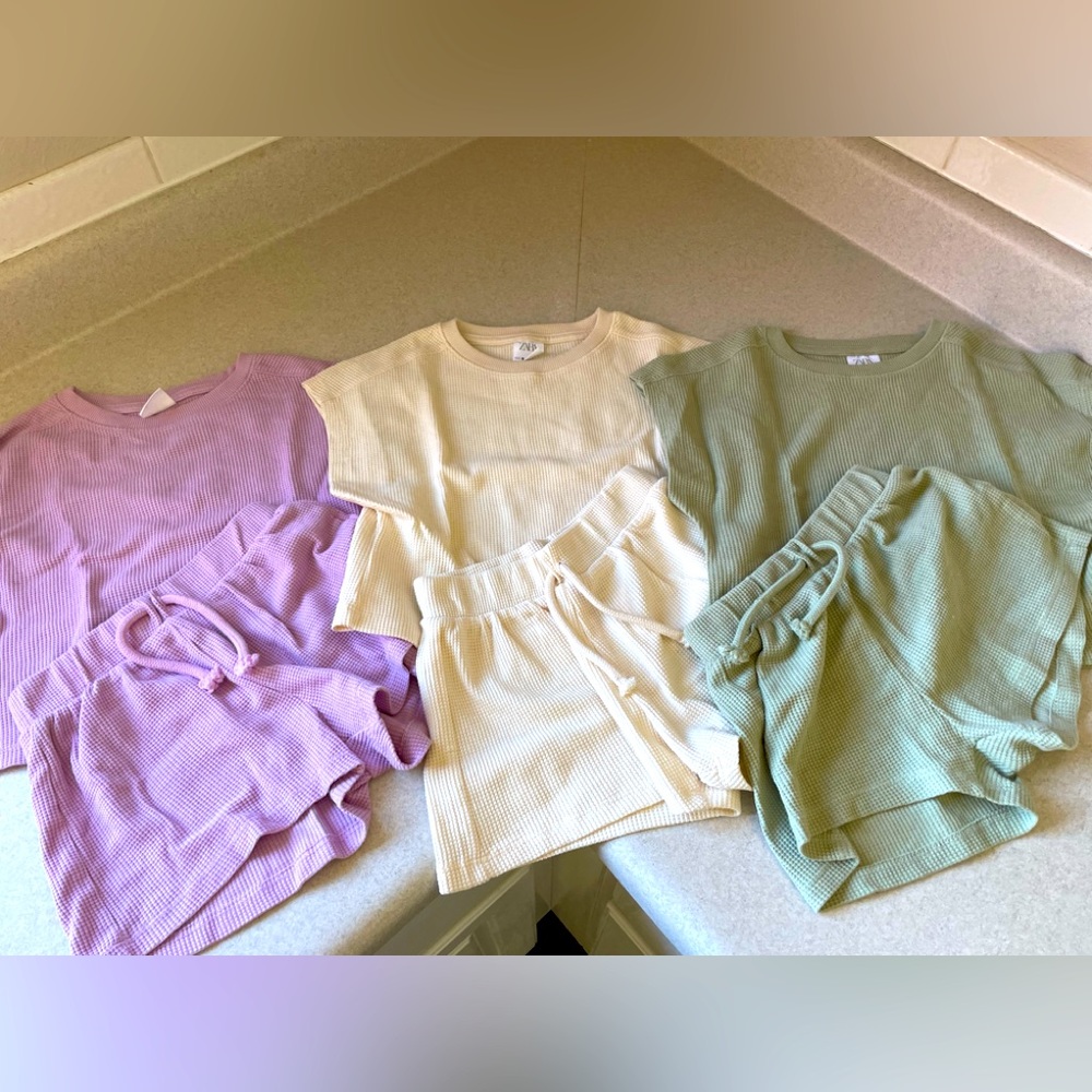 Zara size 6 3 waffle sets NWOT